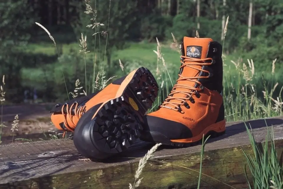 Best chainsaw boots store for climbing