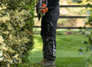 Best Pants for Arborists: Essential Chainsaw Protection