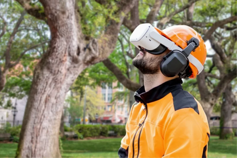 Virtual & Augmented Reality Training